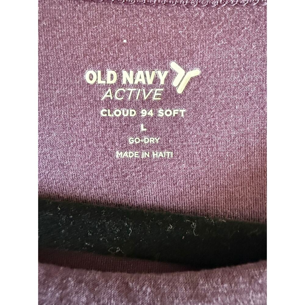 Old Navy Cloud 94 Soft Go Dry Performance Tops, Bundle of 2 - Size Large - Picture 4 of 7